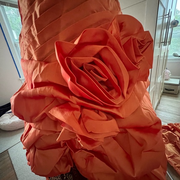 Prom/Wedding/Special Occasion Dress - Picture 4 of 5